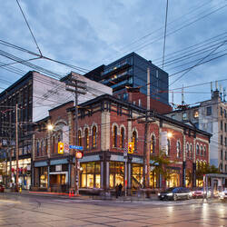 649 Queen St West