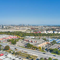 Dundas 427 Marketplace