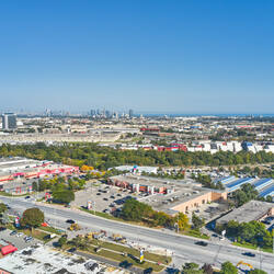 Dundas 427 Marketplace
