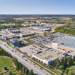 RioCan Elgin Mills Crossing