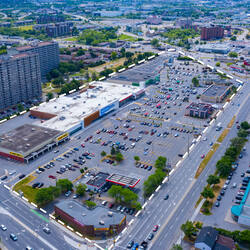 RioCan St. Laurent