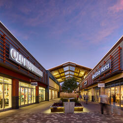 Tanger Outlets Ottawa