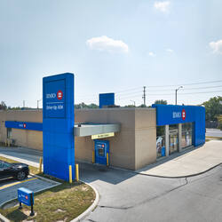 RioCan Centre Milton