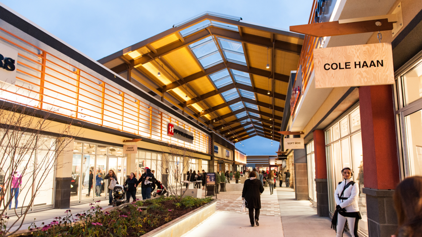 RioCan REIT - Tanger Outlets Ottawa